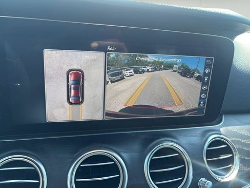 Used 2017 Mercedes-Benz E 300 4MATIC image 36