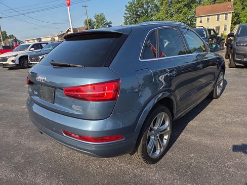 Used 2018 Audi Q3 2.0T Premium Plus w/ Premium Plus Package AWD/4WD image 4