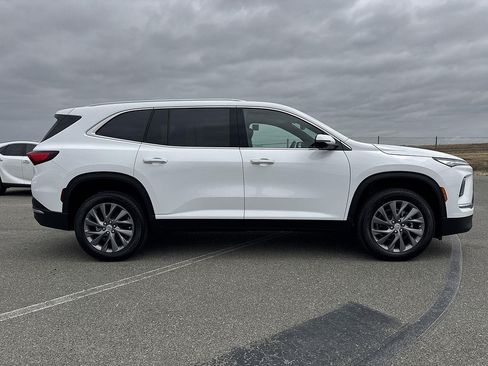 New 2026 Buick Enclave Preferred FWD image 3