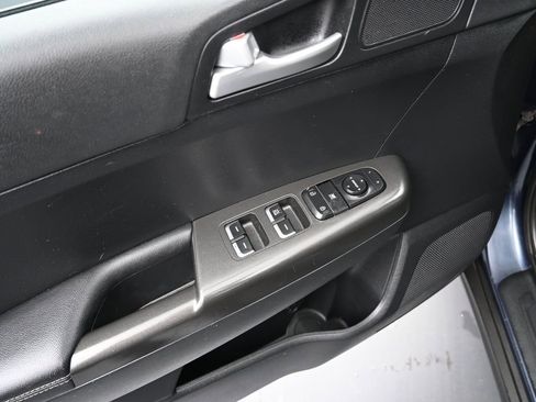 Used 2017 Kia Sportage LX image 19