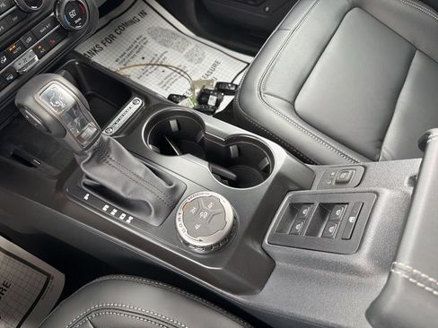 New 2026 Ford Bronco Outer Banks AWD/4WD image 19