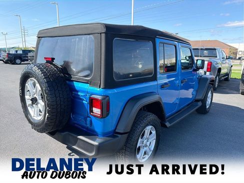 Used 2023 Jeep Wrangler Sport S image 8