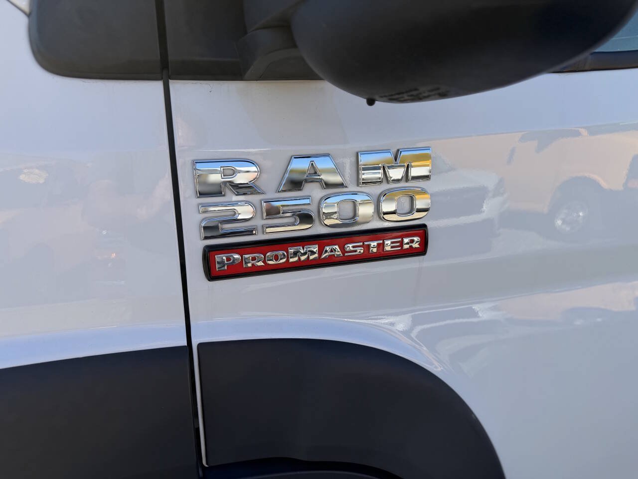 Used 2021 RAM ProMaster 2500 w/ Convenience Group FWD image 9