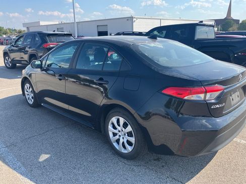 Used 2025 Toyota Corolla LE FWD image 6