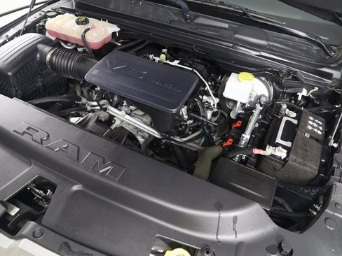 Used 2023 RAM 1500 Big Horn image 18