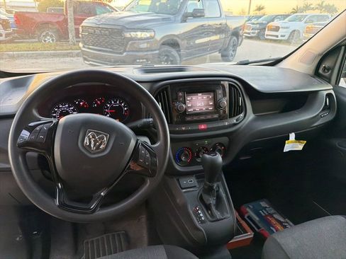 Used 2022 RAM ProMaster City Tradesman image 11