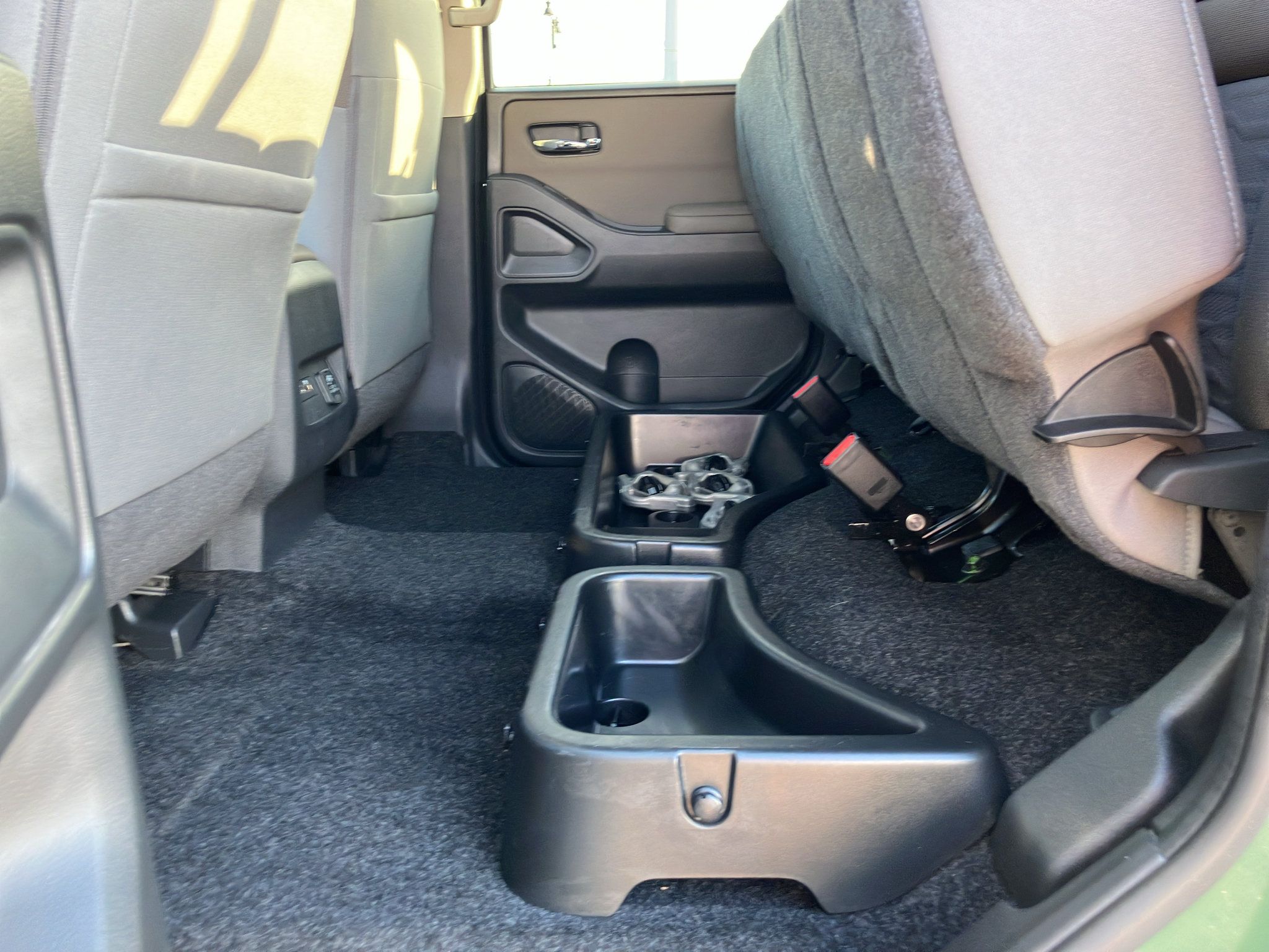 Used 2022 Nissan Frontier SV AWD/4WD image 28