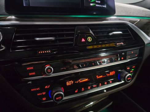 Used 2019 BMW 530e w/ Convenience Package image 22