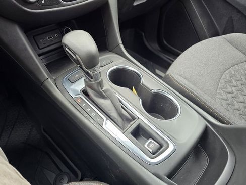 Used 2022 Chevrolet Equinox LT image 39