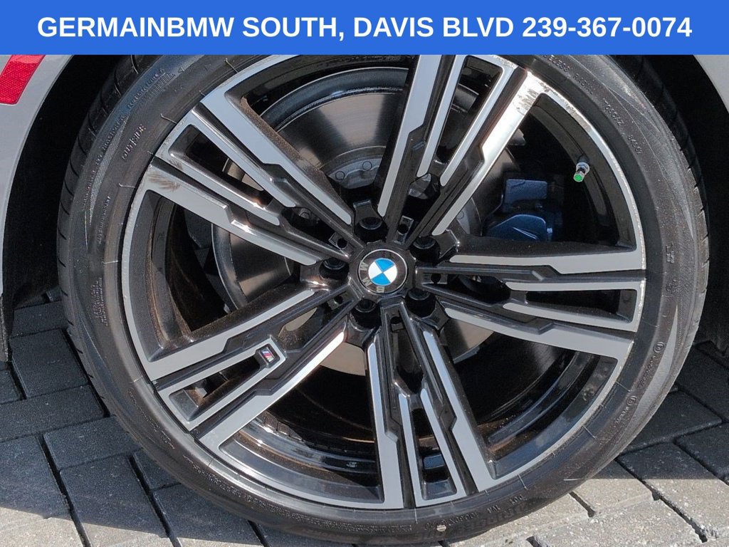 Used 2023 BMW 740i RWD image 12