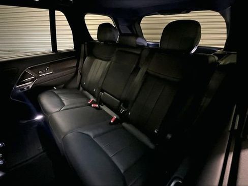Certified 2024 Land Rover Range Rover SE AWD/4WD image 17