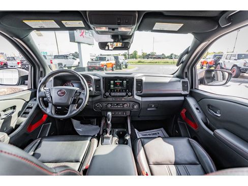Used 2023 Nissan Frontier PRO-4X w/ Pro-4X Premium Package image 10
