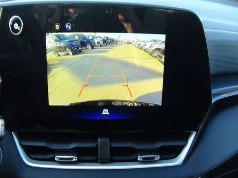 Used 2025 Chevrolet Equinox LT image 23