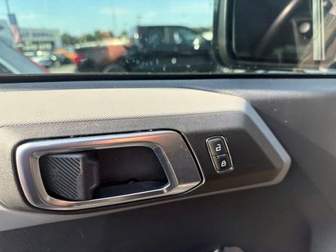 Used 2022 Ford Bronco Everglades AWD/4WD image 5