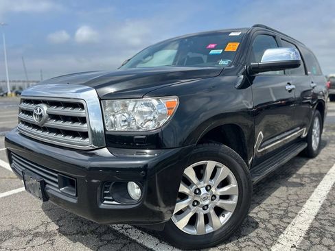 Used 2011 Toyota Sequoia Platinum AWD/4WD image 2