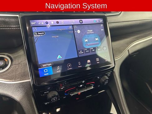 Used 2024 Jeep Grand Cherokee Limited w/ Black Appearance Package image 3