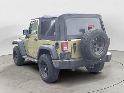 Used 2013 Jeep Wrangler Sahara w/ Connectivity Group AWD/4WD image 3