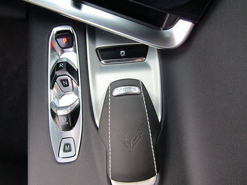 Used 2025 Chevrolet Corvette Z06 image 18