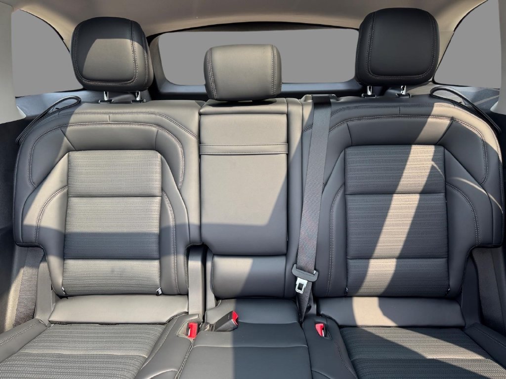 New 2026 Lincoln Nautilus Reserve AWD/4WD image 16