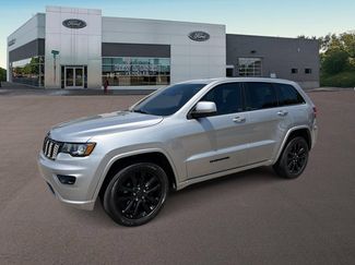 Used 2019 Jeep Grand Cherokee Altitude AWD/4WD 360° Tour