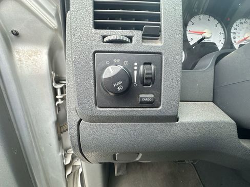 Used 2008 Dodge Ram 1500 Truck SLT image 15