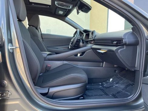 New 2026 Hyundai Elantra SEL Sport Premium image 33