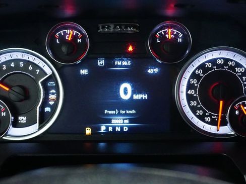 Used 2023 RAM 1500 Classic Warlock image 32