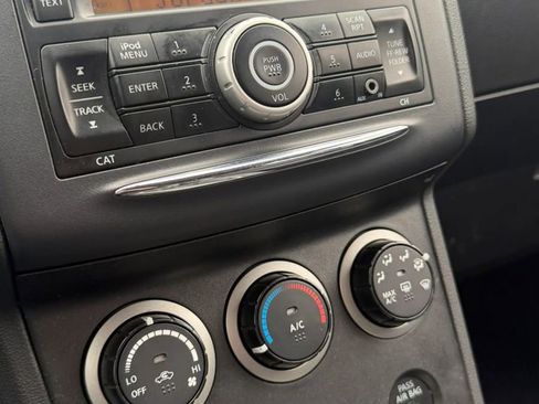Used 2013 Nissan Rogue S AWD/4WD image 20
