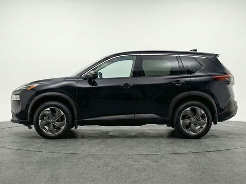 Used 2025 Nissan Rogue SV FWD image 5