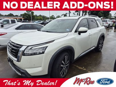 Used 2023 Nissan Pathfinder Platinum