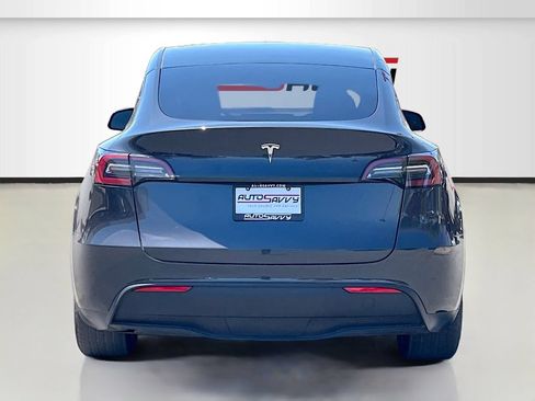Used 2024 Tesla Model Y Long Range RWD image 6