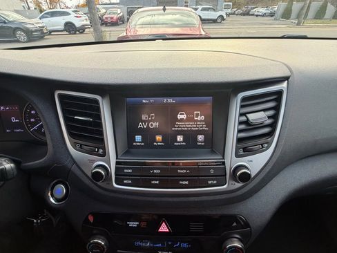 Used 2018 Hyundai Tucson Value w/ Cargo Package image 18