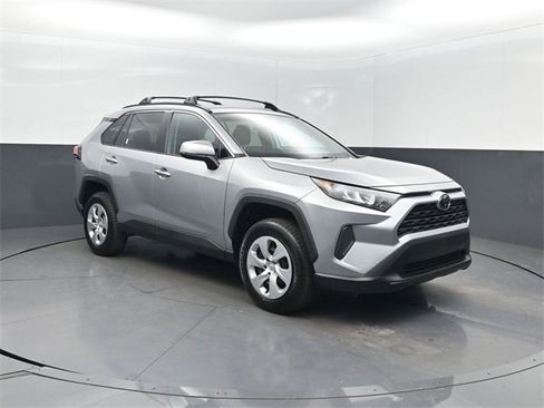 Used 2019 Toyota RAV4 LE image 34