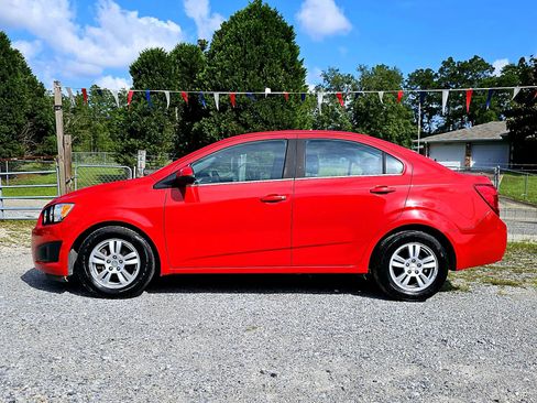 Used 2012 Chevrolet Sonic LT image 2