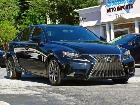 Used 2014 Lexus IS 250 w/ F-Sport Package RWD image 9