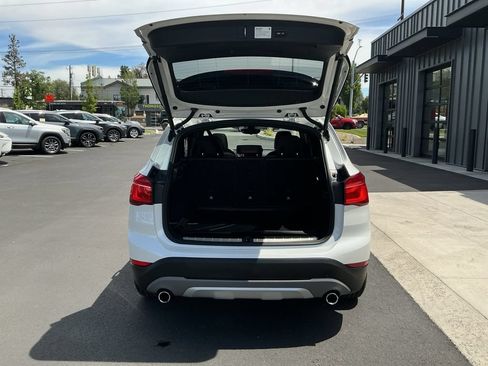 Used 2018 BMW X1 xDrive28i w/ Premium Package AWD/4WD image 22