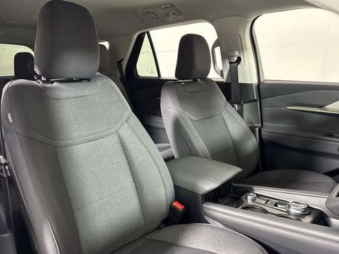 New 2026 Ford Explorer Active AWD/4WD image 15