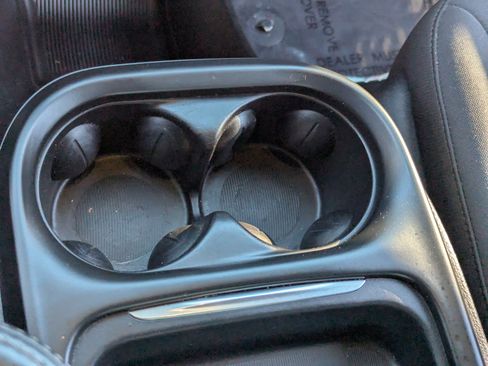 Used 2019 Chrysler Pacifica Touring Plus w/ S Appearance Package image 22