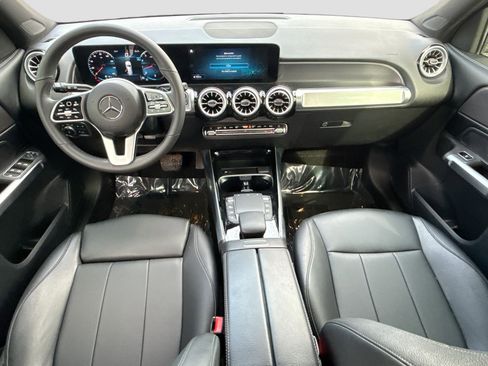Used 2022 Mercedes-Benz GLB 250 image 15