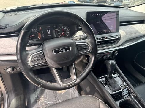 Used 2022 Jeep Compass Latitude AWD/4WD image 14