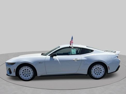 New 2026 Ford Mustang GT Premium w/ GT Performance Package RWD image 6