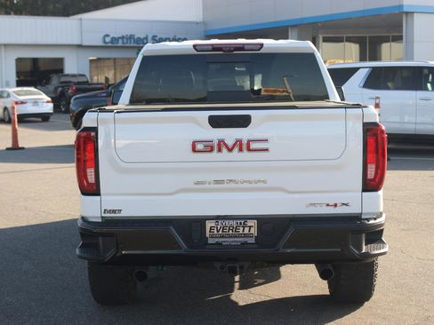 Used 2024 GMC Sierra 1500 AT4X AWD/4WD image 6