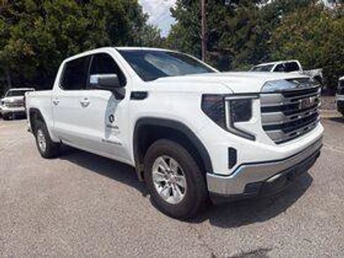Used 2023 GMC Sierra 1500 SLE AWD/4WD image 13