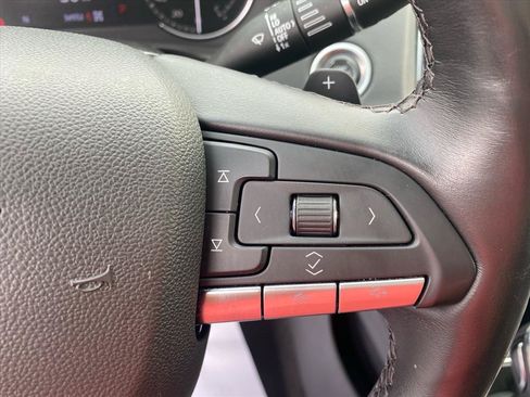 Used 2023 Cadillac XT4 Premium Luxury w/ Cold Weather Package AWD/4WD image 19
