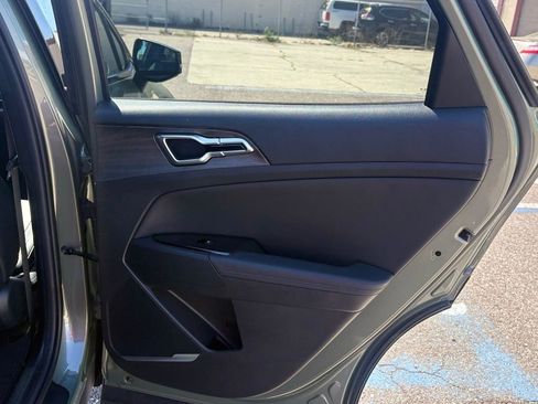 Used 2025 Kia Sportage X-Line w/ Premium Package image 17