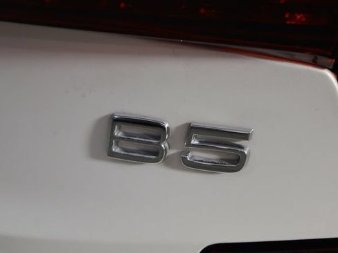 Used 2024 Volvo S60 B5 Plus w/ Climate Package FWD image 42