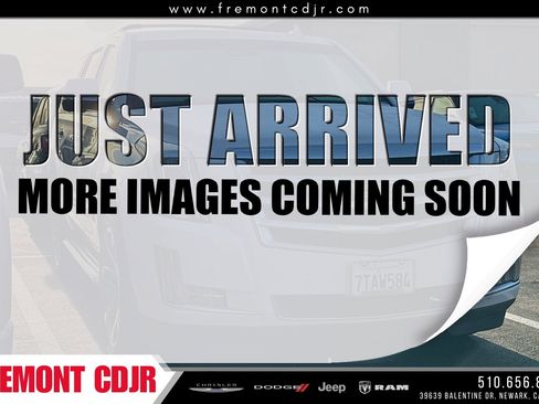 Used 2016 Cadillac Escalade Luxury image 1