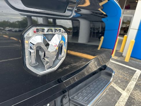 Used 2022 RAM 1500 Big Horn RWD image 6