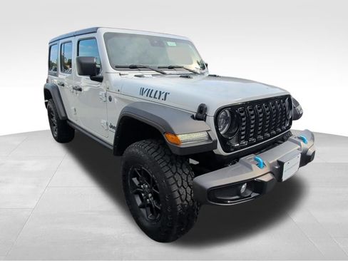 Used 2024 Jeep Wrangler Unlimited AWD/4WD image 7