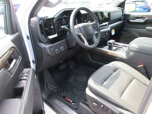 New 2026 Chevrolet Silverado 1500 LT Trail Boss w/ LT Trail Boss Premium Package AWD/4WD image 14
